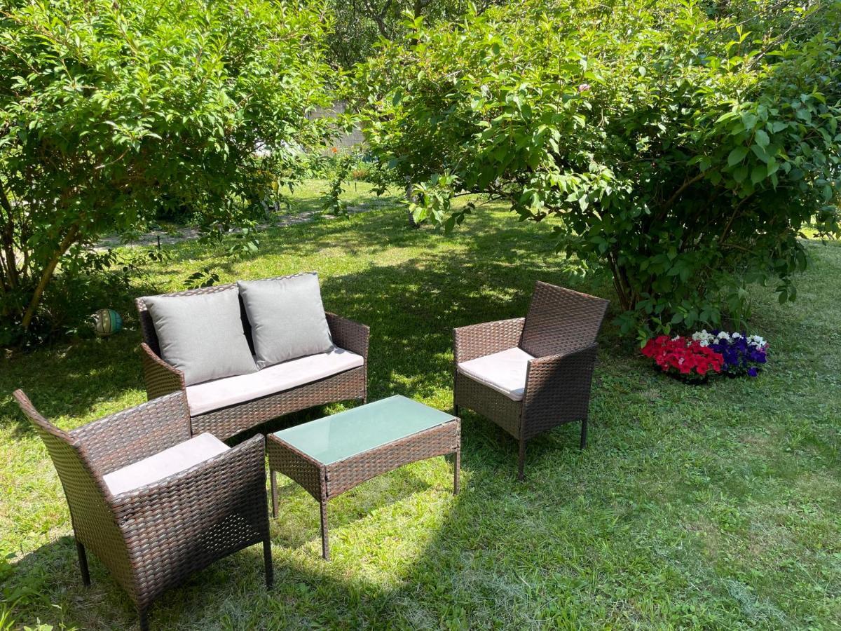 Chambre Privee Vue Sur Le Jardin Proche Centre Ville Besançon Buitenkant foto