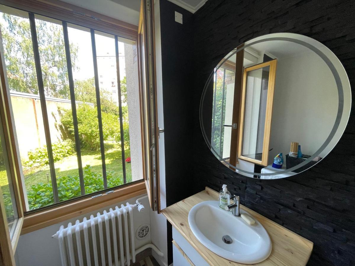 Chambre Privee Vue Sur Le Jardin Proche Centre Ville Besançon Buitenkant foto